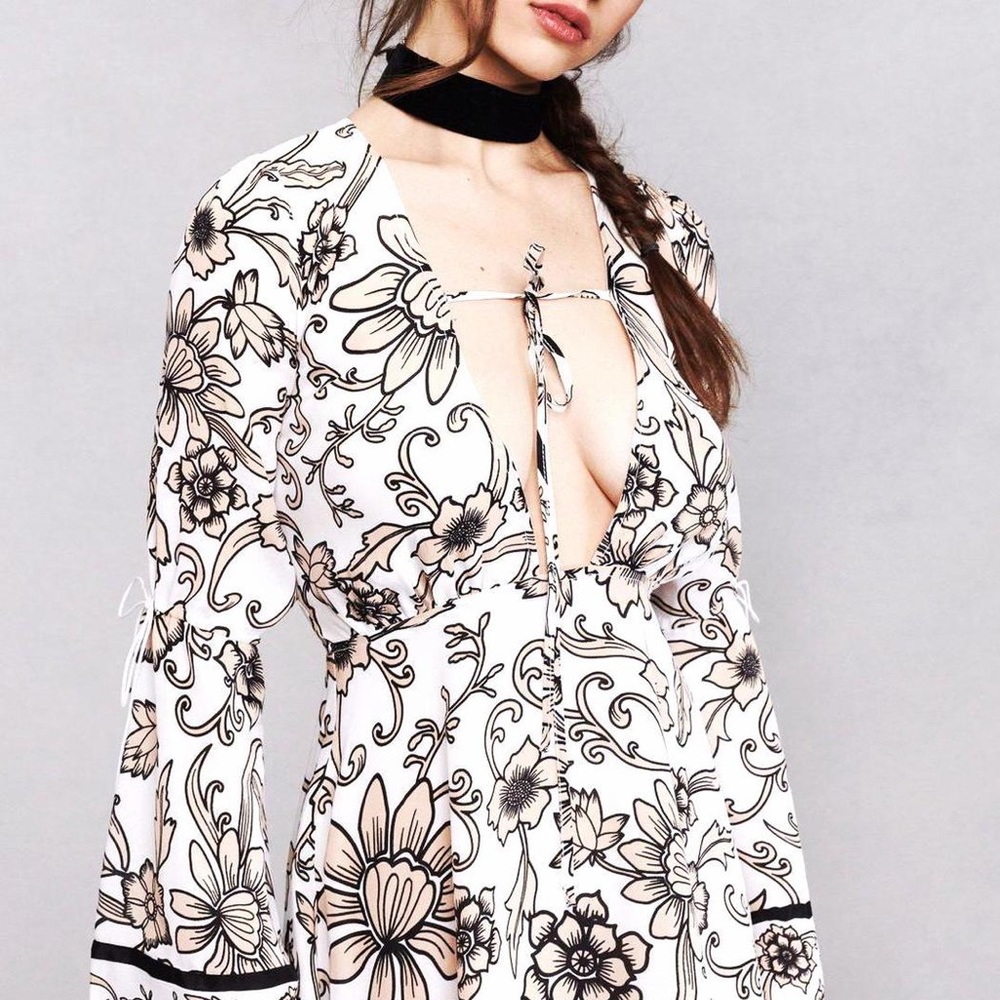 For Love & Lemons Ayla Plunging Dress - Picture 4 of 7